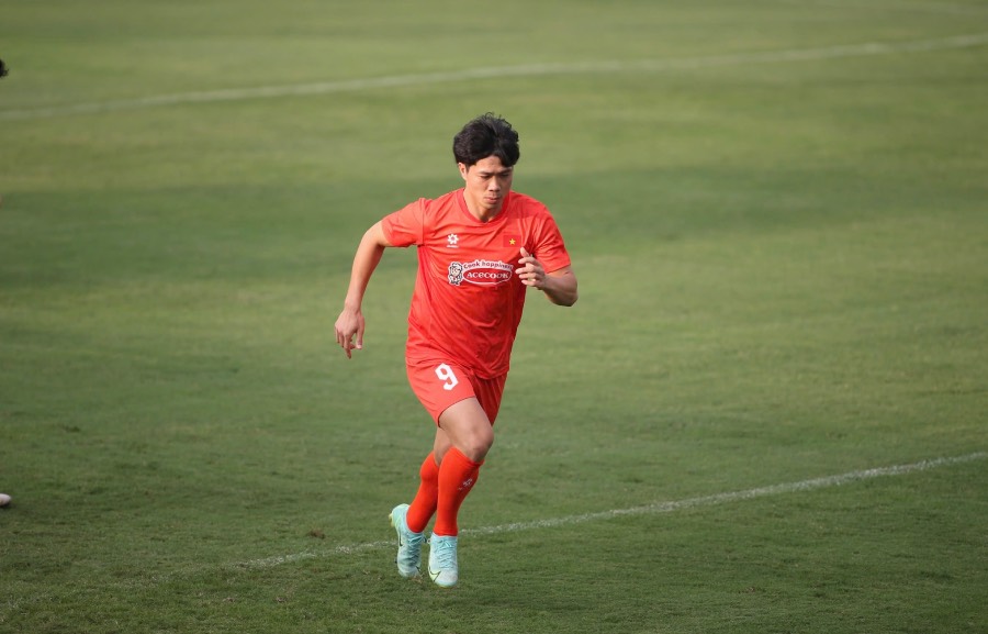 Striker Cong Phuong needs to rest for 1-2 days. Photo: Nhat Anh