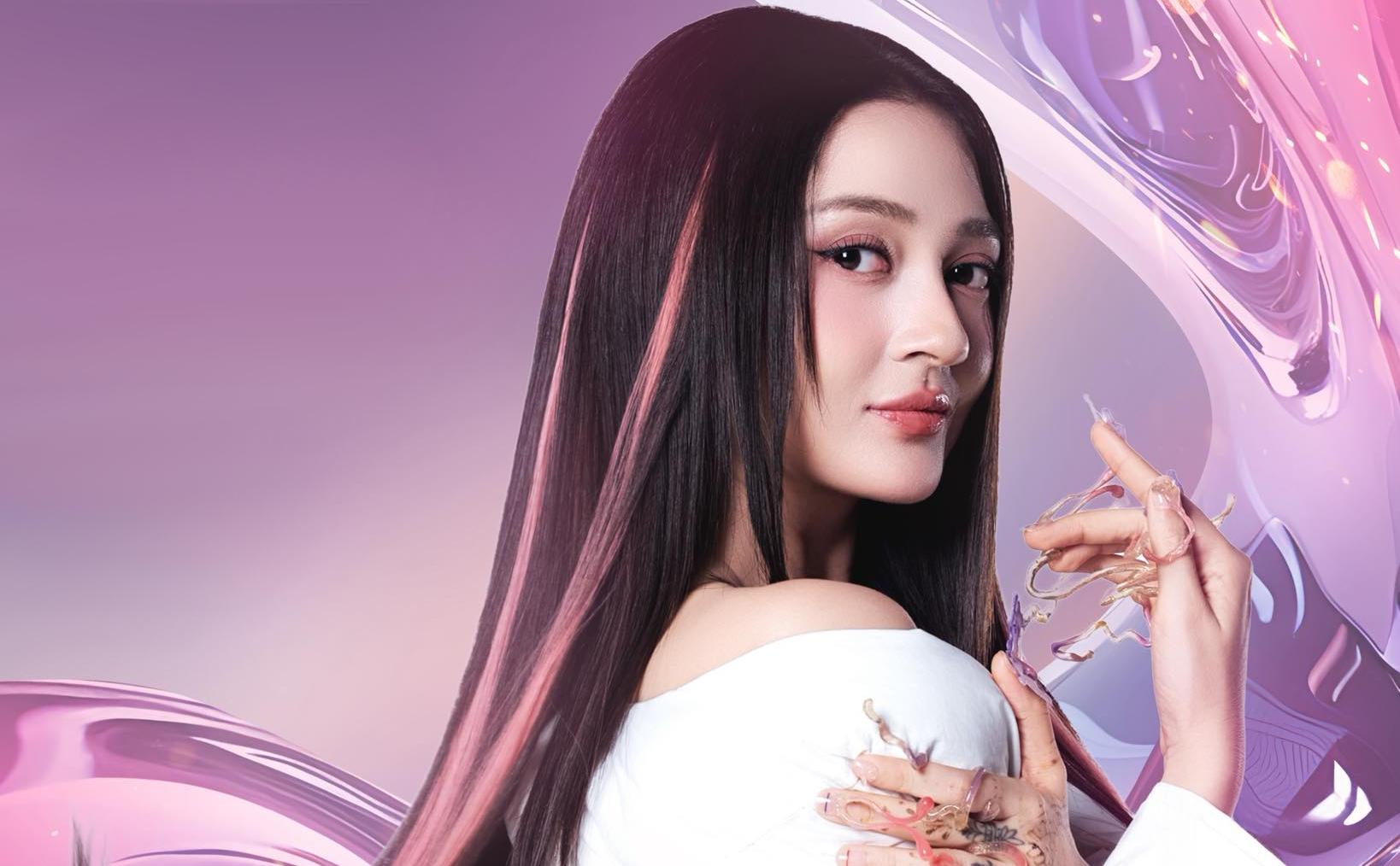 Ca si Bao Anh la 1 trong 30 thi sinh tham gia Em xinh say hi. Anh: Nha san xuat
