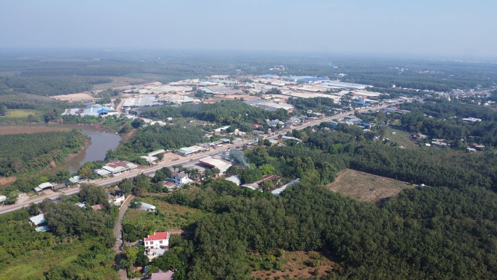 Binh Duong para cambiar el proposito del uso de la tierra para implementar el area de vivienda en el distrito de Phu Giao. Foto: Dinh Trong