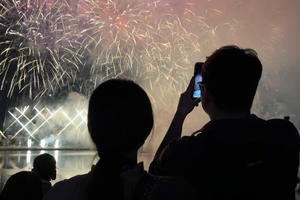 Fuegos artificiales de los anfitriones de Danang y los campeonatos finlandeses reinantes. Foto: Tran Thi