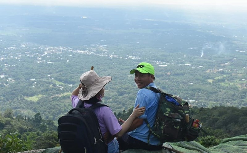 Sometimes "going out" together is also a way to strengthen relationships in marriage. Photo: Tran Lam