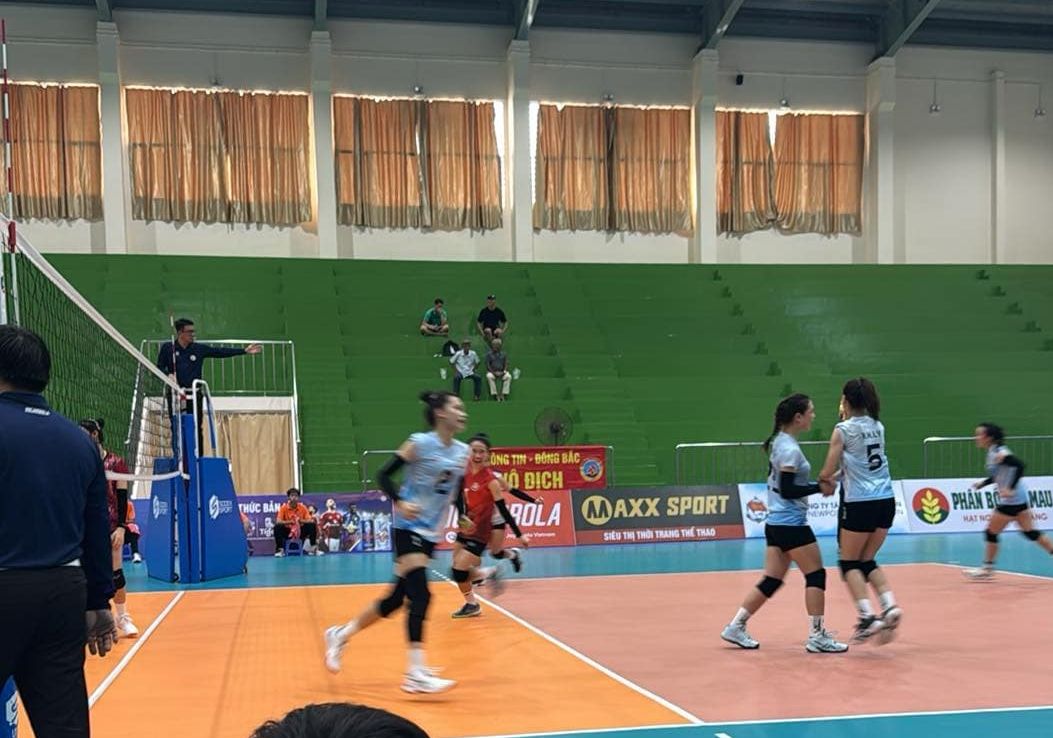 Giai bong chuyen tre vo dich quoc gia 2025 da khoi tranh tai Tra Vinh. Anh: Nhat Anh