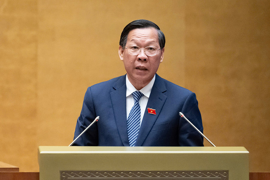 Chairman of the National Assembly's Economic and Financial Committee Phan Van Mai presented a report to the National Assembly. Photo: Quochoi