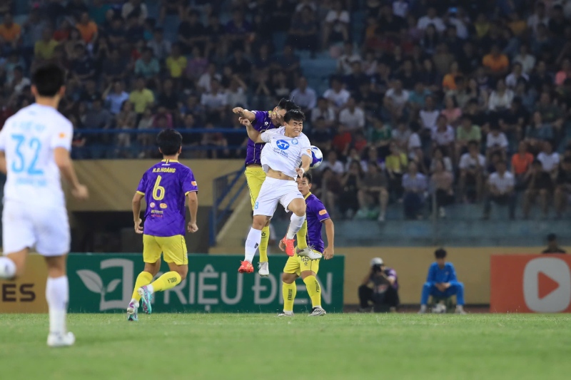 Nam Dinh khang dinh suc manh tai V.League 2024-2025. Anh: Minh Dan