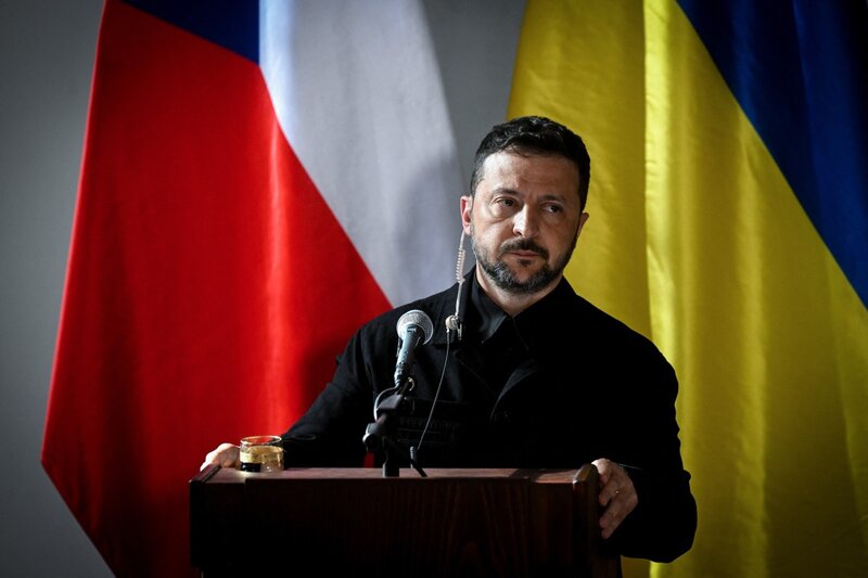 El presidente de Ucrania en una conferencia de prensa en Praga, Republica Checa, el 4 de mayo de 2025. Imagen de AFP