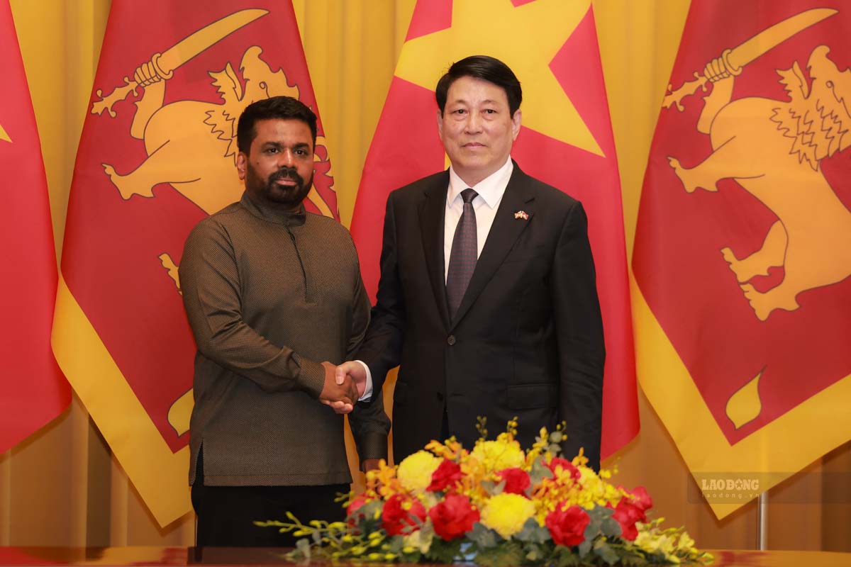 Chu tich nuoc Luong Cuong va Tong thong Anura Kumara Dissanayaka chup anh chung truoc khi hoi dam. Anh: Hai Nguyen