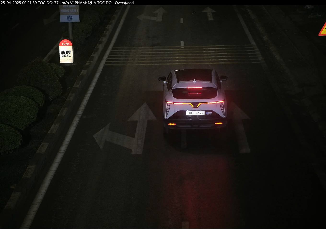 El autobus maritimo 30L-322.26 tiene una multa por frio en el Km 271, Ruta 3. Imagen: Policia de alto rango