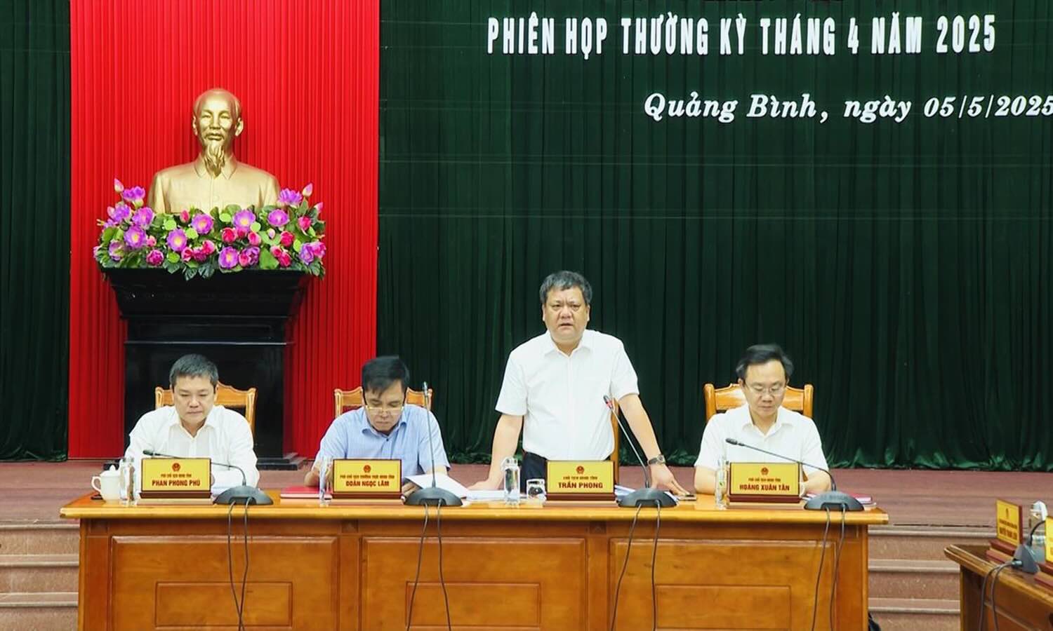 El presupuesto de la provincia de Quang Binh para los primeros cuatro meses de 2025 se estima en mas de 2.500 mil millones de dong. Imagen de la ciudad de Hai