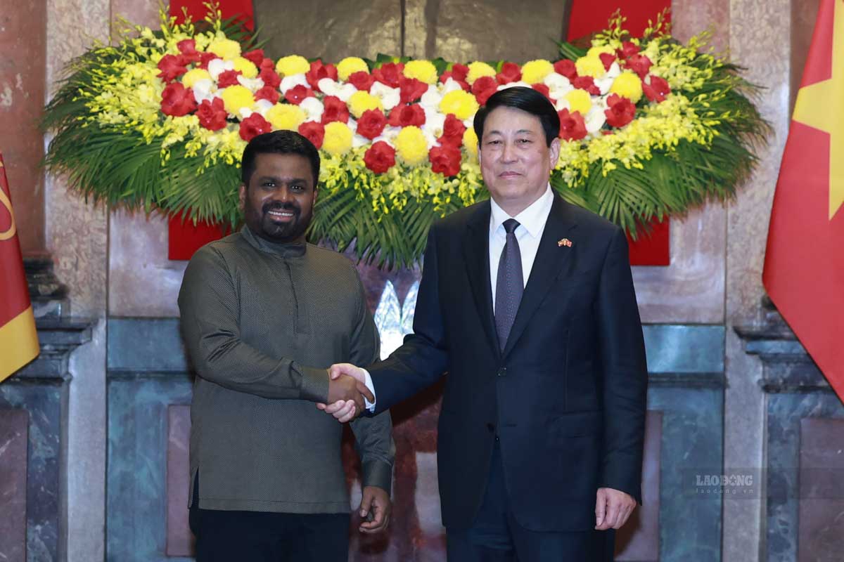 El miembro del Consejo Politico, el presidente de la Republica, Layang Cang y el presidente de Sri Lanka, Anura Kumara Dissanayaka. Imagen de la pagina web de la Universidad de Hong Kong