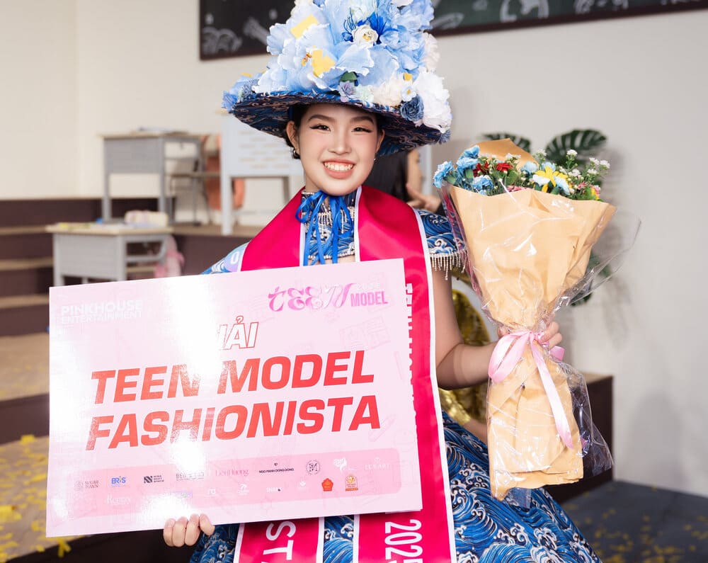 Como Jin fue la ganadora del premio "Fashionista" en el concurso "Teen Model 2025". Imagen de la pagina web de la Universidad de Hong Kong