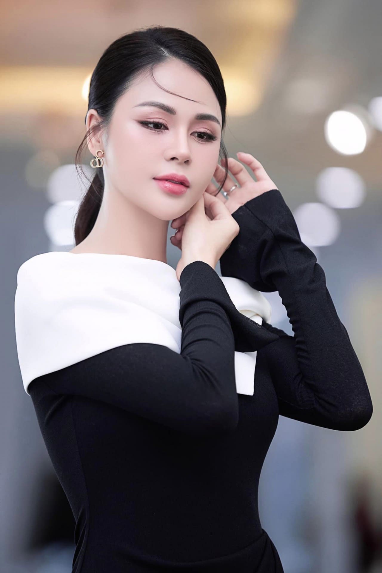 Nhan sac doi thuong cua dien vien Luong Thu Trang. Anh: Nhan vat cung cap