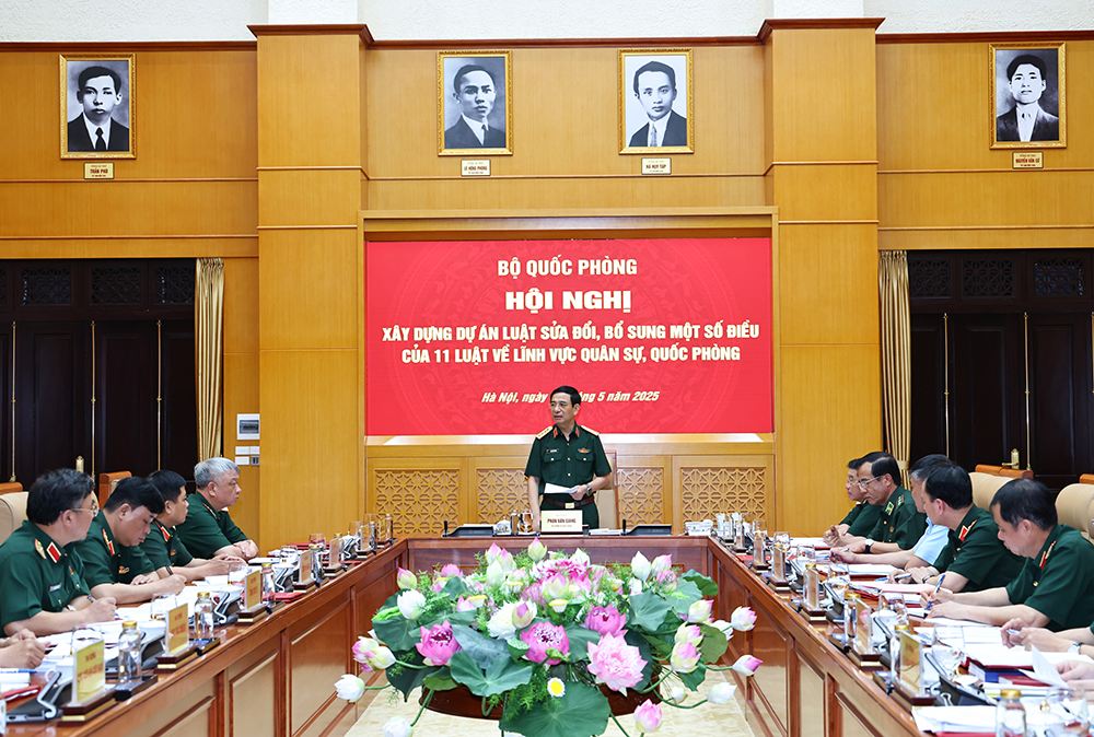Toan canh hoi nghi. Anh: Bo Quoc phong