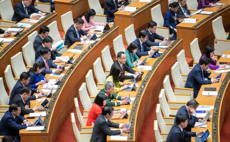 National Assembly deputies attending the opening session of the 9th Session of the 15th National Assembly. Photo: Quochoi.vn
