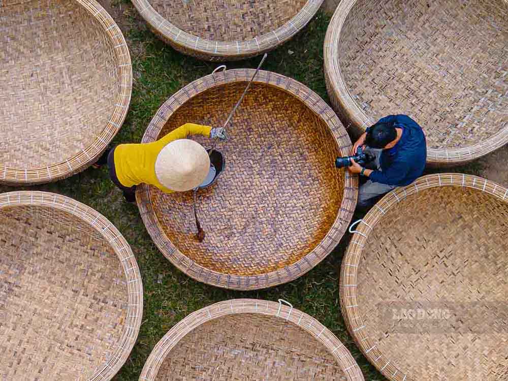 អ្នកថតរូបជាច្រើនបានមកទីនេះដើម្បីស្វែងរកការបំផុសគំនិត។ ស្នាដៃជាច្រើនបានឈ្នះពានរង្វាន់ខ្ពស់ក្នុងការប្រកួតប្រជែងថតរូប។ នេះជាឱកាសដើម្បីផ្សព្វផ្សាយផលិតផលវៀតណាមដែលមានតែមួយគត់ទៅកាន់ទីផ្សារអន្តរជាតិ។