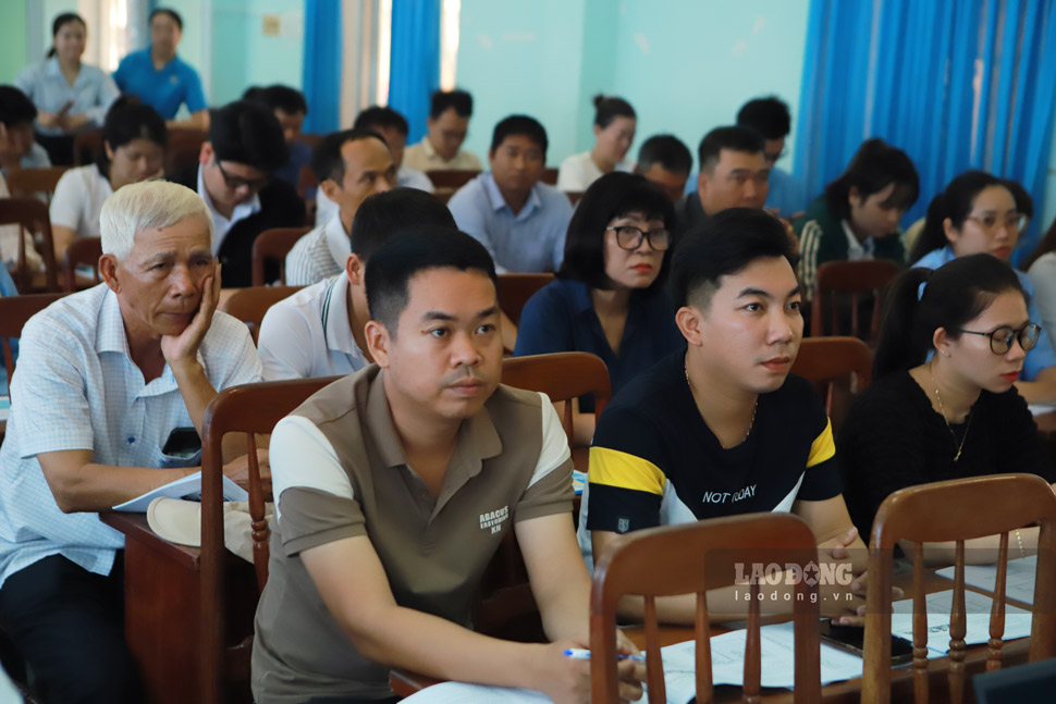 60 trainees who are union officials, union members, and workers in Binh Dinh attended the 2025 Occupational Safety Training course. Photo: Hoai Luan
