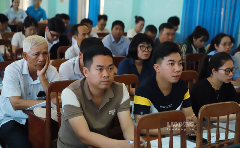 60 trainees who are union officials, union members, and workers in Binh Dinh attended the 2025 Occupational Safety Training course. Photo: Hoai Luan