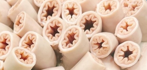 Cigarette stations should only eat at certain times of the day. Photo: Thu Thuy