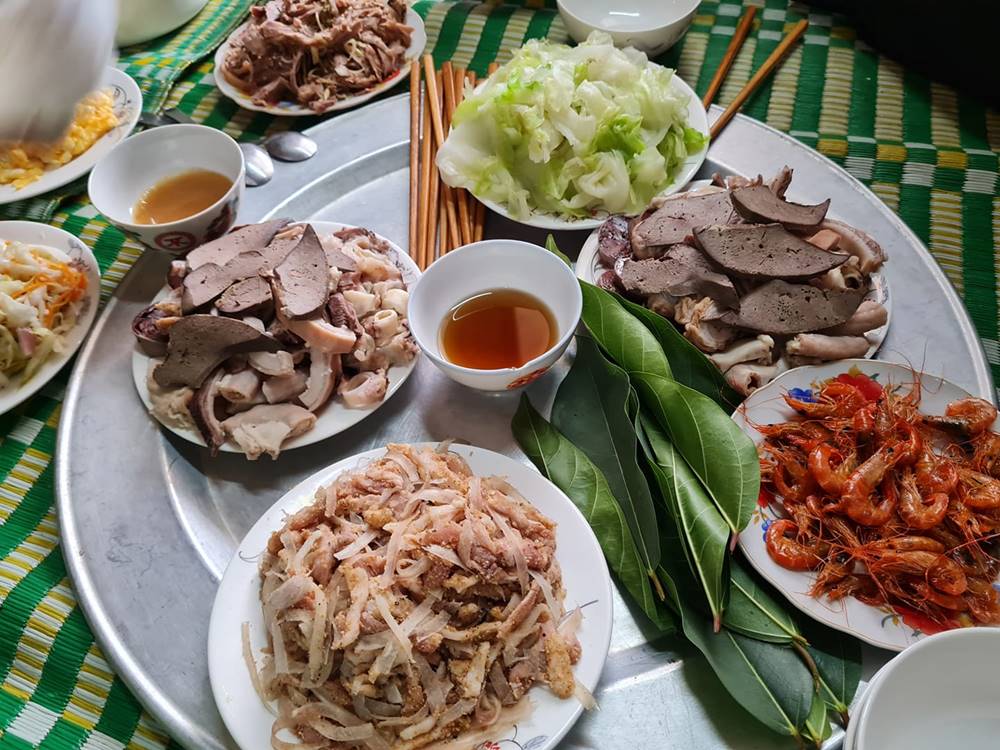 Khac voi long se dieu, long lon la mon an dan da, co the bat gap trong bua com thuong ngay. Anh: Thao Nguyen