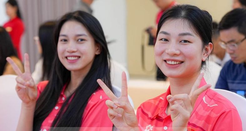 Las chicas del equipo de voleibol femenino de Vietnam.