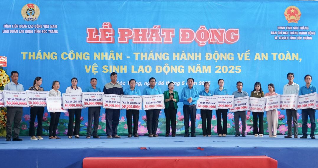 22 casas de techo acogedor Sindicato de ayuda a los trabajadores en dificultades para volver a sus casas