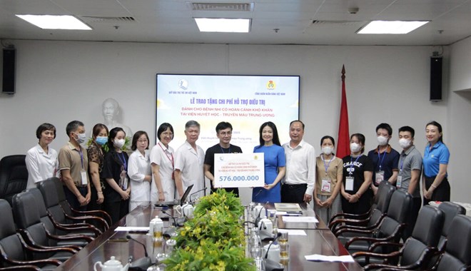 Công đoàn Ngân hàng Việt Nam đồng hành cùng bệnh nhi tại Viện Huyết học và Truyền máu TƯ