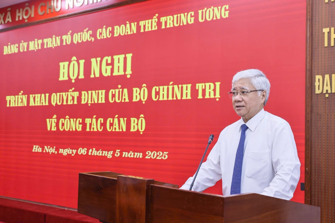Chủ tịch Ủy ban Trung ương Mặt trận Tổ quốc Việt Nam Đỗ Văn Chiến phát biểu tại hội nghị. Ảnh: Quang Vinh