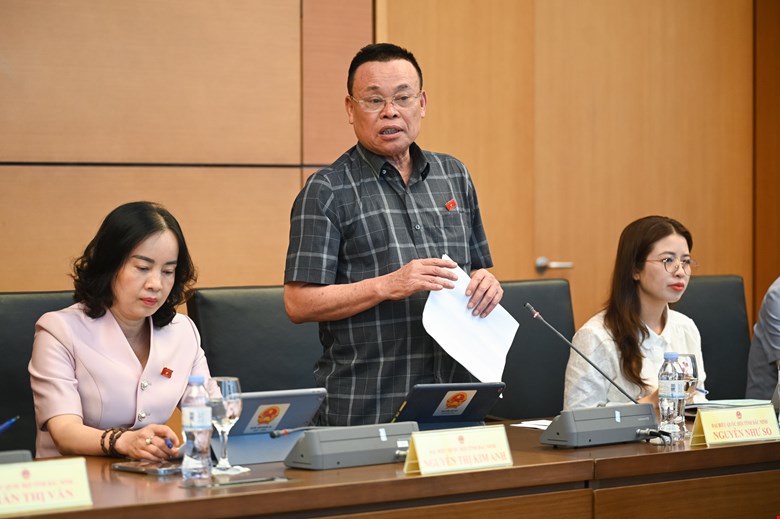 El diputado Nguyen Ngoc So dijo que el caso de casi 600 tipos de leche falsificada muestra la negligencia de la administracion. Imagen de la ciudad de Phnom Penh