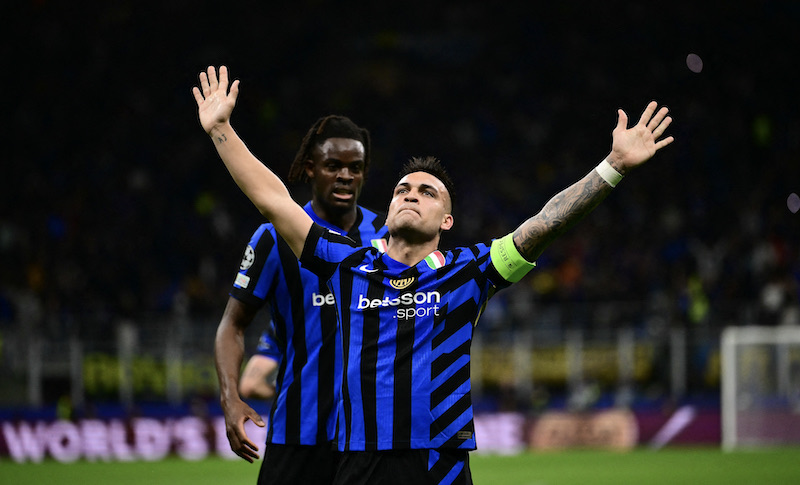 Martinez da toa sang giup Inter Milan vuon len dan truoc. Anh: AFP