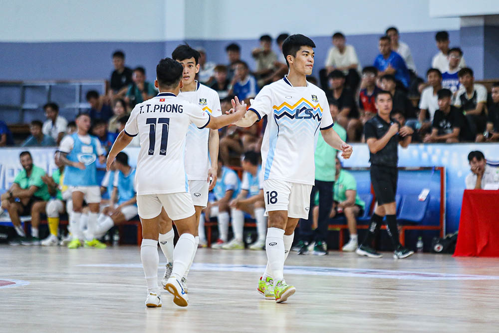 Thai Son Nam HCMC had a convincing victory over Tan Hiep Hung HCMC in the 5th round of the HDBank national futsal championship 2025. Photo: Thanh Vu
