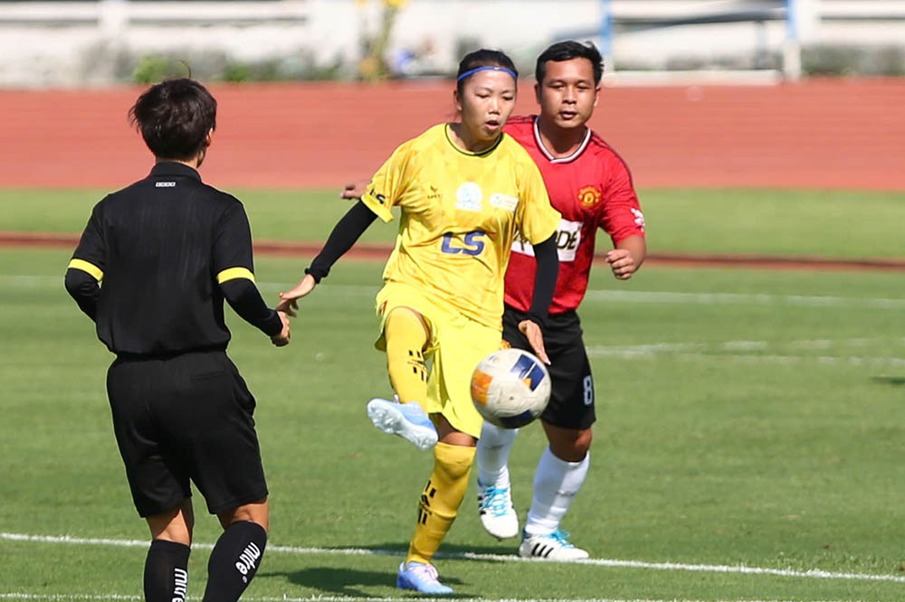 Huynh Nhu lap cu dup an dinh chien thang 2-1 cho doi nu TPHCM. Anh: Thanh Vu