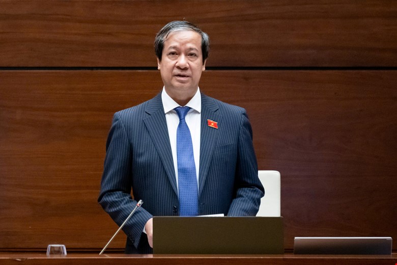 Bo truong Bo Giao duc va Dao tao Nguyen Kim Son phat bieu tai phien hop. Anh: Quochoi.vn 