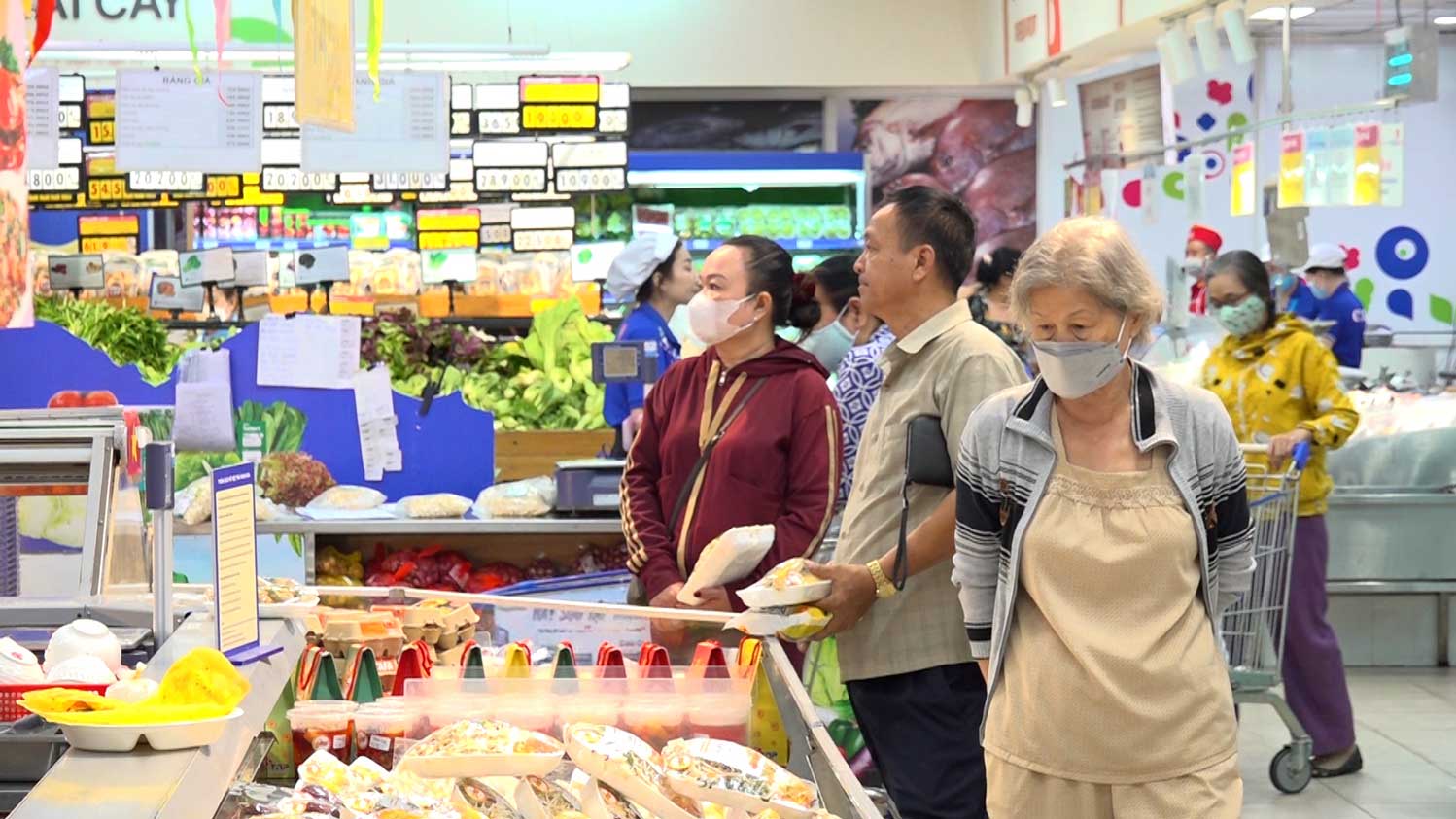 Tong muc ban le hang hoa va doanh thu dich vu cua TP Can Tho trong quy I/2025 uoc dat hon 35.000 ti dong. Anh: My Ly