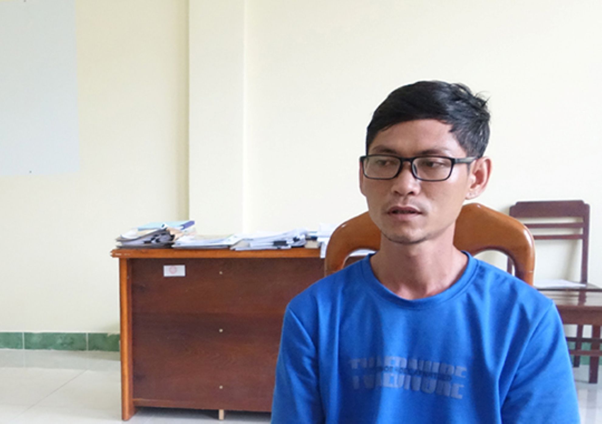 Đối tượng Ngô Hoàng Thăng tại thời điểm bị cơ quan Công an bắt giữ. Ảnh: Vũ Tiến