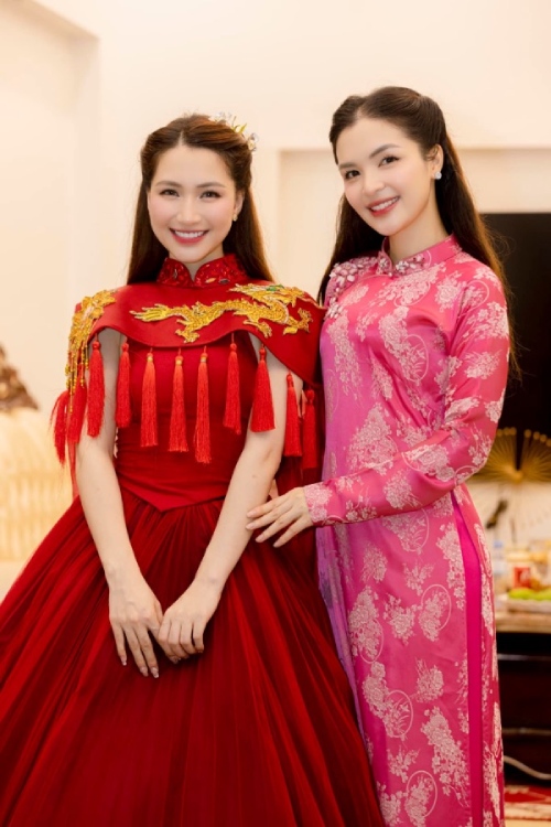 Hòa Minzy có gương mặt và đường nét giống chị gái Nguyễn Thị Hằng. Ảnh: Nhân vật cung cấp