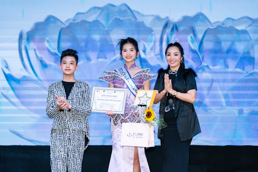 La victima Nguyen Huynh Yanh Trang gano el premio militar "Supermodelo mas joven de 2025". Imagen de la ciudad de Hainan