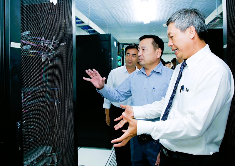 Trung tâm tích hợp dữ liệu Quảng Nam được trang bị hệ thống hạ tầng công nghệ thông tin hiện đại, gần 250 tỉ đồng. Ảnh: Trường An