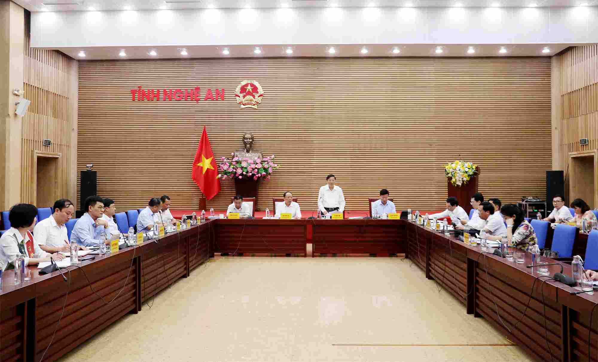 The Standing Committee of the Party Committee of Nghe An Provincial People's Committee agreed that there was only the Provincial Inspectorate with 151 civil servants left. Photo: Phan Quynh