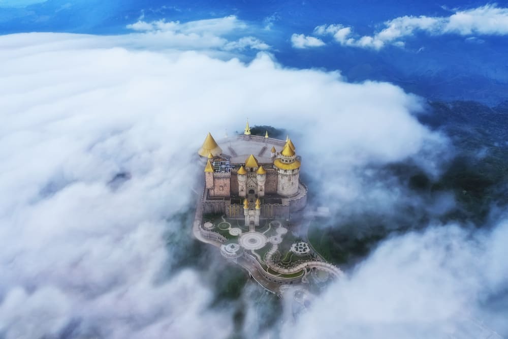 Lâu đài Mặt trăng - một trong những điểm nhấn hút khách tại Sun World Ba Na Hills