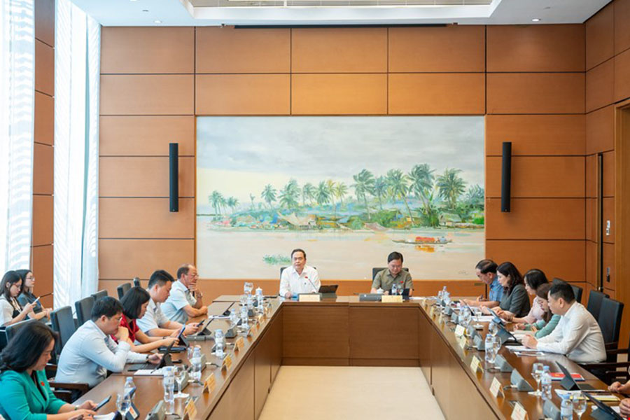 Toan canh cuoc hop to so 13. Anh: Quochoi