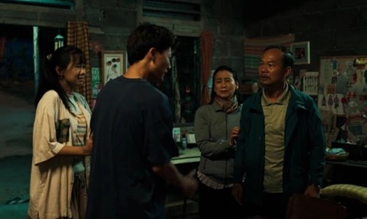 Mot canh phim trong “Lat mat 8: Vong tay nang“. Anh: Nha san xuat “Lat mat 8: Vong tay nang”