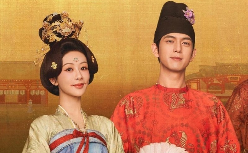 Yang Zi and Li Xian in the movie "Quoc sac phuong hoa". Photo: Producer