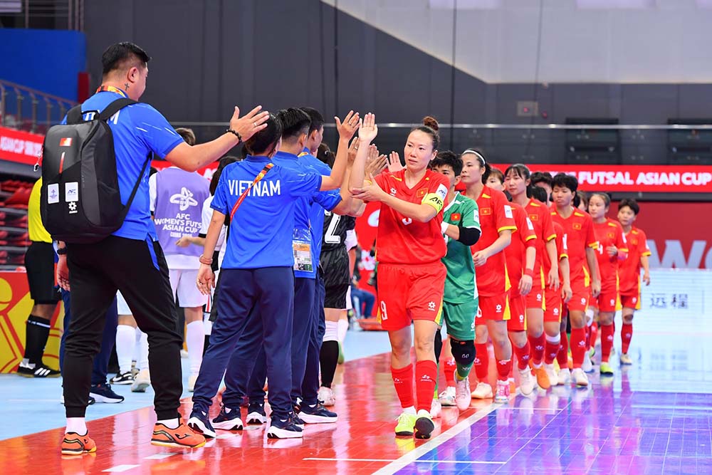 Tuyen futsal nu Viet Nam hoan thanh muc tieu gianh 3 diem truoc Hong Kong (Trung Quoc). Anh: VFF