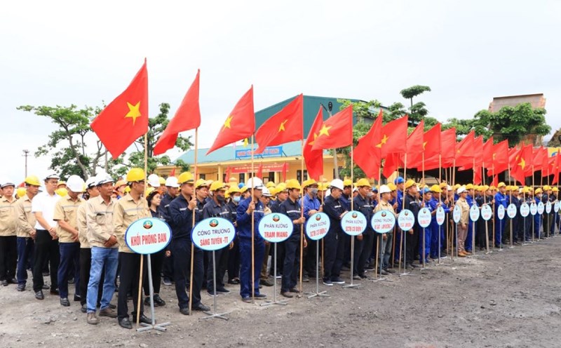 The grassroots trade union under TKV Trade Union launched the Month of Action on Occupational Safety and Health - Workers' Month 2025. Photo: TKV Trade Union