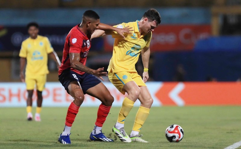 Hanoi Police will meet Buriram United in the final of the 2024-2025 Southeast Asian Cup C1. Photo: Minh Dan