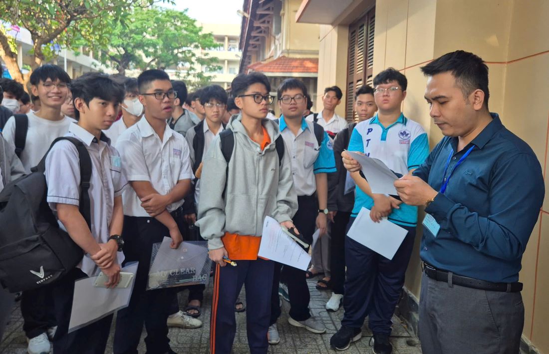 Los estudiantes participaron en el concurso de evaluacion de capacidades de la Universidad Nacional de la Ciudad de Beijing en 2025. Foto: Pies de la bendicion