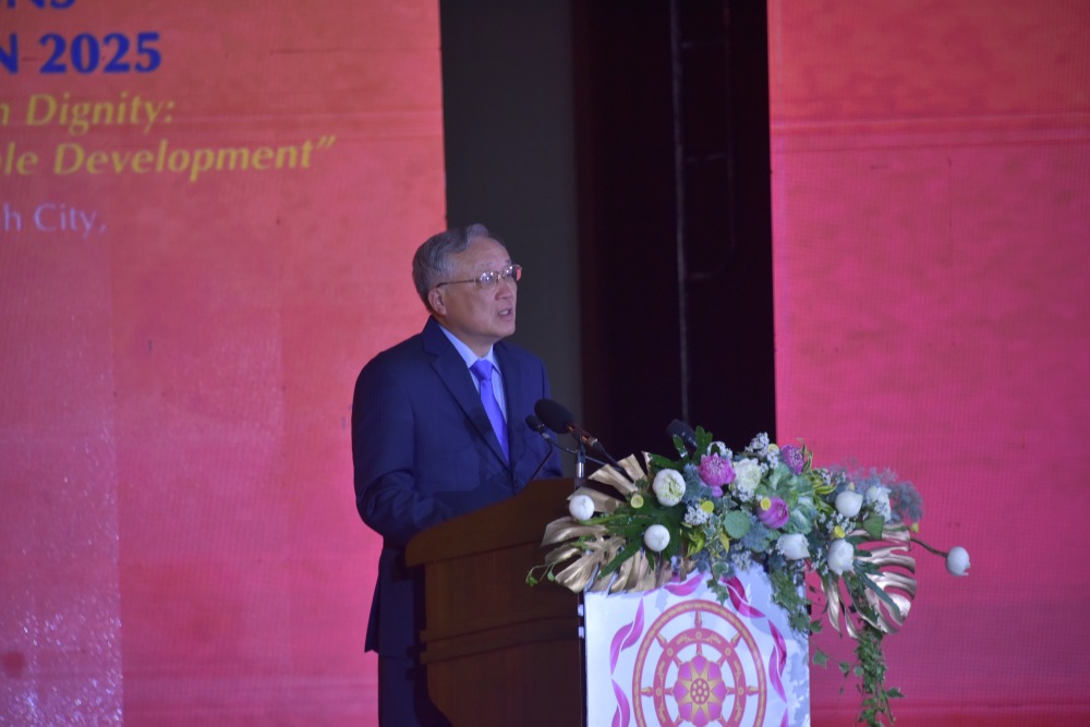 Ông Nguyễn Hòa Bình phát biểu tại lễ bế mạc đại lễ Vesak 2025. Ảnh: Ban tổ chức Vesak 2025