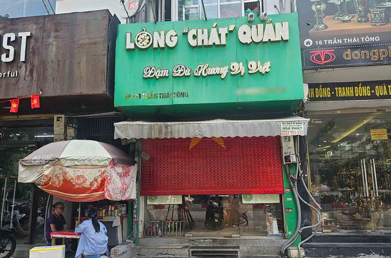 The owners of famous cigarette butters in Hanoi and Ho Chi Minh City often advertise this dish widely. Photo: Ngo Quyen The - Vlog/ Facebook.