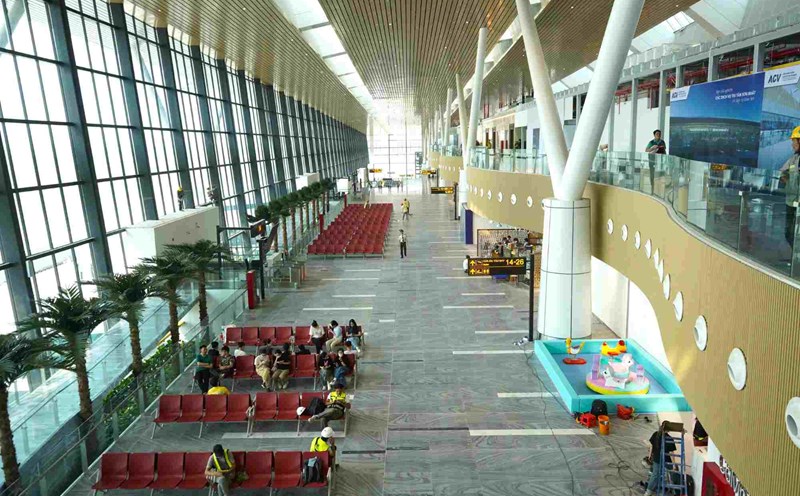The waiting area for flights at Tan Son Nhat T3 terminal. Photo: Minh Quan