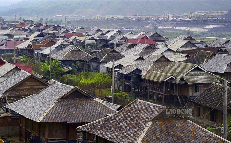 Muong Lay town, Dien Bien province has the highest density of stilt houses in Vietnam. Photo: Thanh Binh