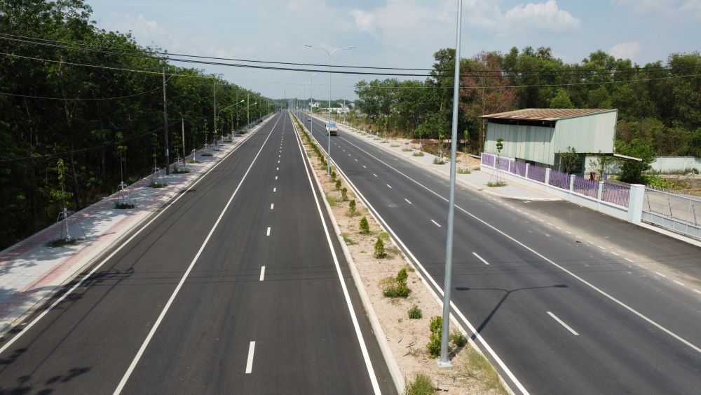 Duong duoc thiet ke van toc 80 km/h.Anh: Dinh Trong